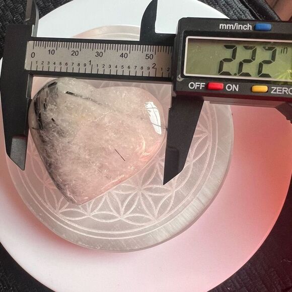 Black Rutilated Quartz Heart Carving‎ (#1) - Picture 8 of 11